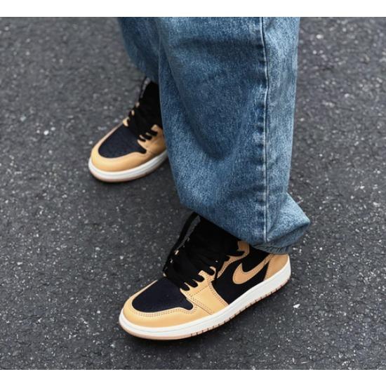 Air Jordan 1 Retro High OG Heirloom 555088-202