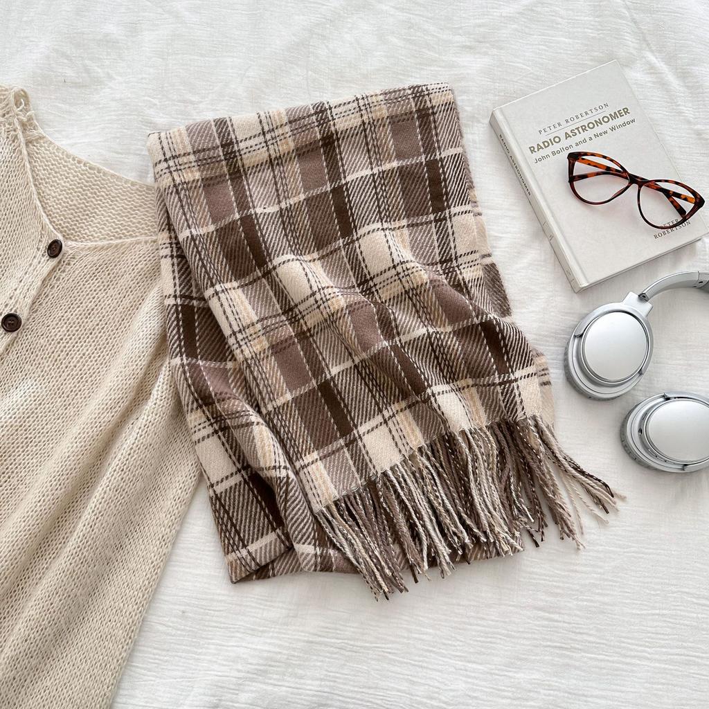 Classic Retro Imitation Cashmere Simple Plaid Shawl Scarf Unisex Autumn and Winter Fashion Commuting Tassel Scarf