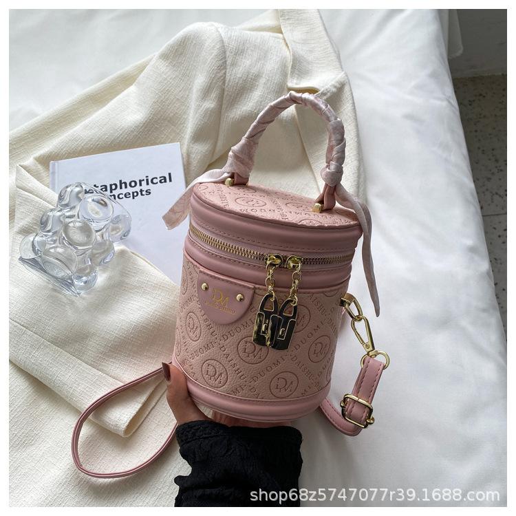 Bags women's bags 2025 new autumn and winter high-end niche cylinder handbags bucket bags versatile and popular messenger bags