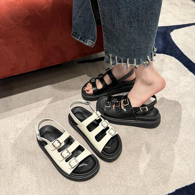 Thicksoled buckle with cool slippers to wear outside summer new Roman sandals sports and leisure beach versatile slippers