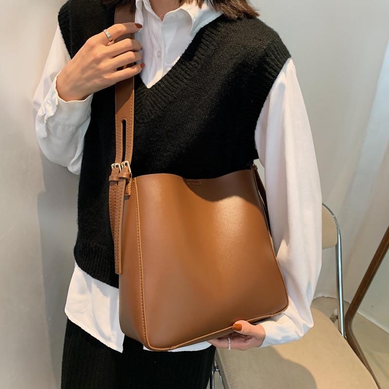 IELGY Texture Big Bag Trendy All-Match Large-Capacity Broadband Cross-Body High-End Bucket Bag
