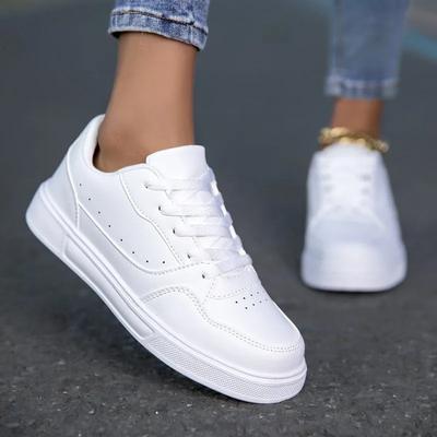 Dámská obuv – Tenisky