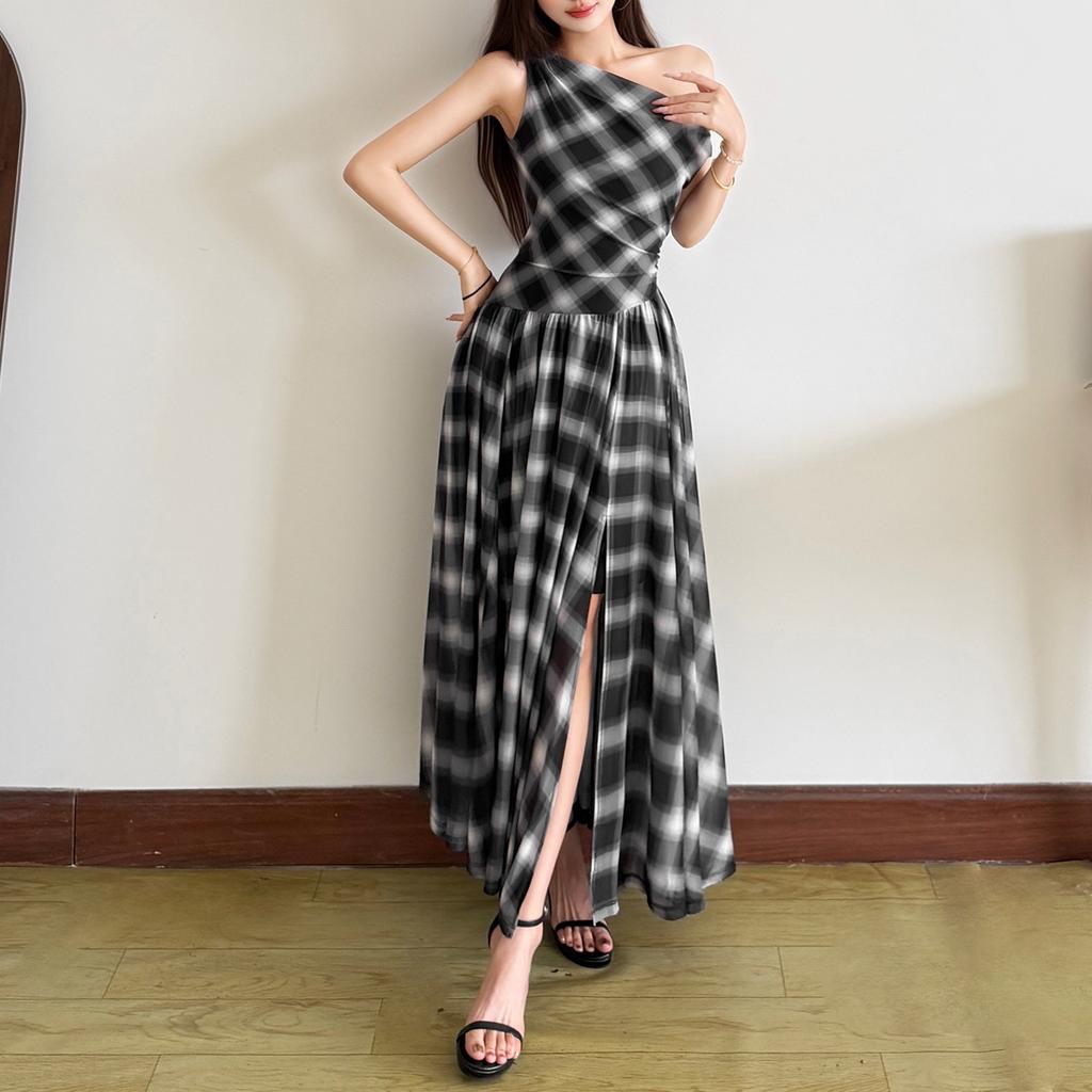 2026 European and American summer new casual style split slanted shoulder design irregular plaid suspender dress women