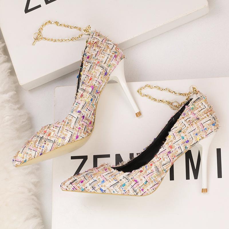 Xiaoxiang thin high heels women's shoes thin heels high heels pointed woolen material metal chain one-word belt single shoes