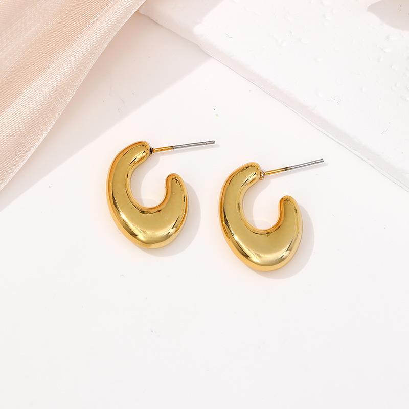 New product gold stud earrings light luxury retro geometric earrings feel fashionable and simple C-shaped gold stud earrings