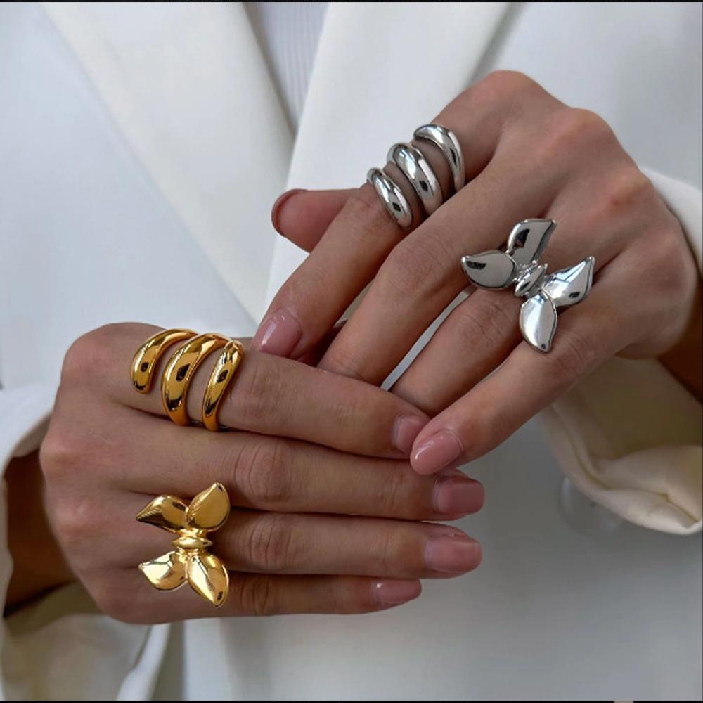 18K Gold Color Plated Smooth Butterfly Finger Ring Statement Waterproof Geometric Butterfly Ring for Women's Party Jewelry Gift