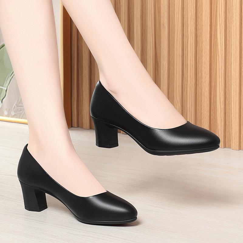 Women's Black Medium Heel Interview Dress Professional Shoes Suit Leather Shoes Large Size Single Shoes Women's Shoes