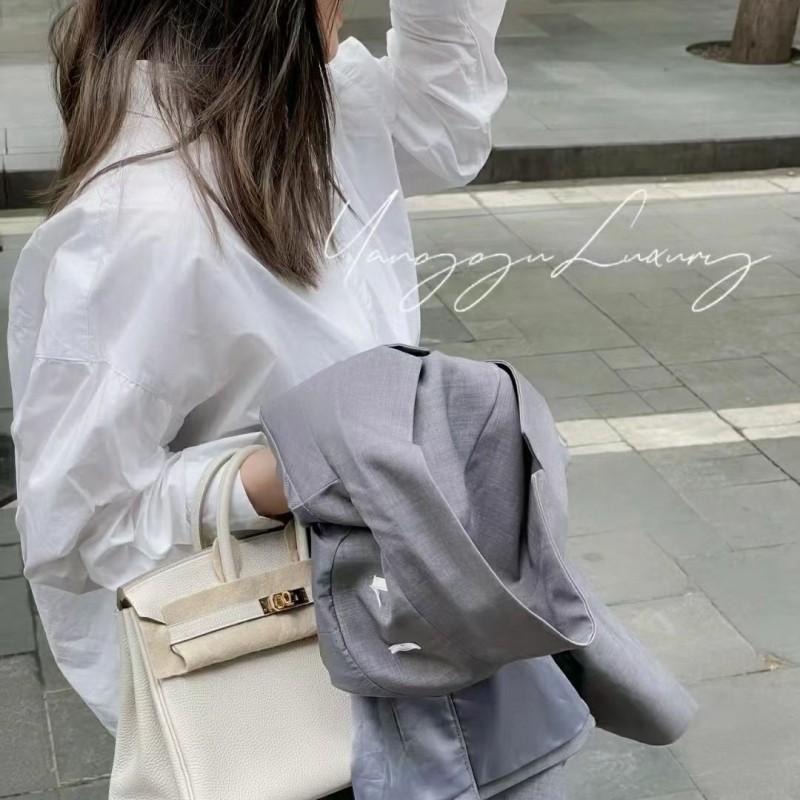 

2022 Top-layer Cowhide Women s Bag Togo Pattern Platinum Gold Buckle Authentic Leather Fashionable Handbag Sheet 20cm