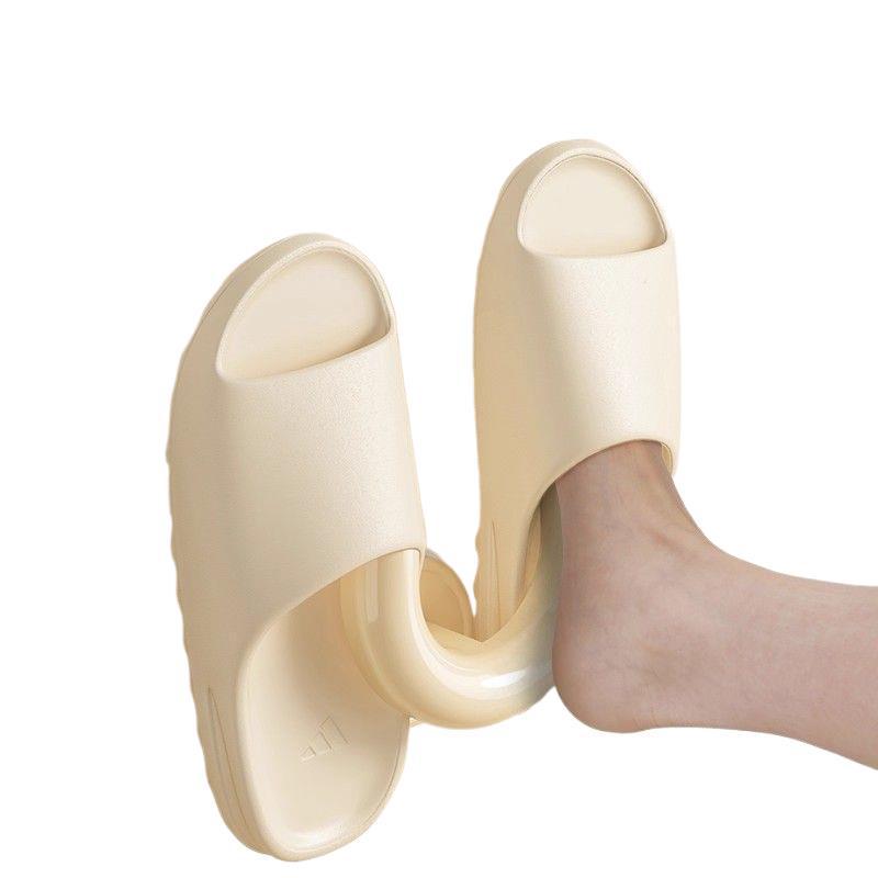 No-Drill Wall-Mounted Bathroom Slipper Rack with Suction Cups and Drainage Hooks