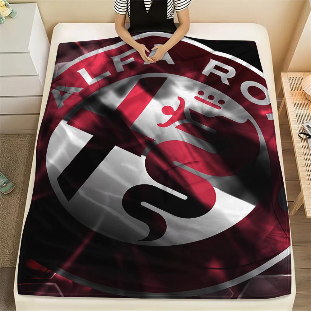 1 pièce Couverture en flanelle avec imprimé Alpha Romeo, Haute qualité, Toutes saisons, Décoration d'intérieur, Chaleur et Confort, Parfait pour les cadeaux de Noël