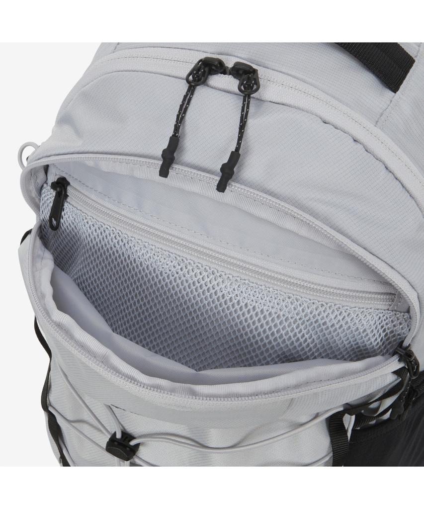 The North Face Nm2Ts15B Ascend Lt 15 Stone Gray