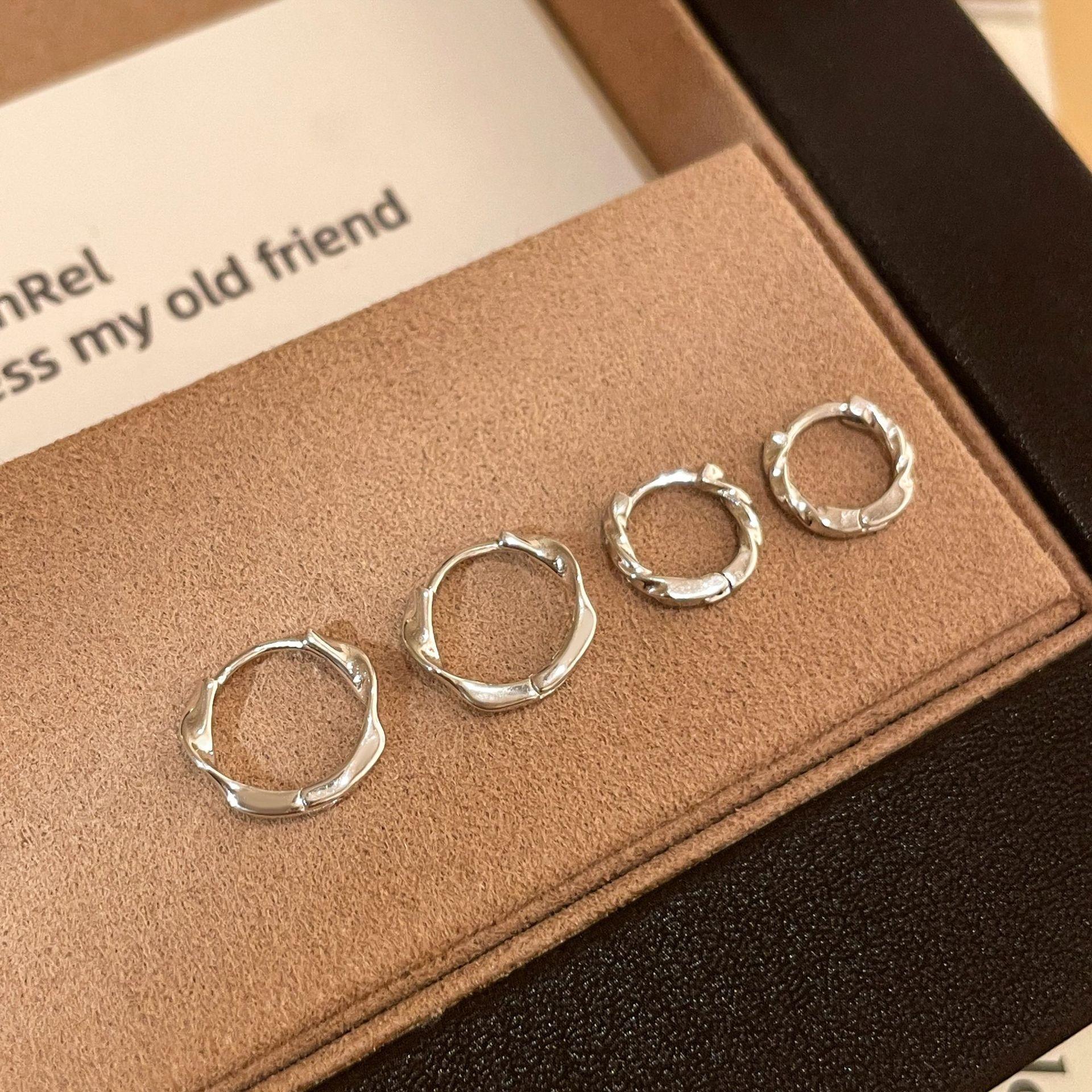 

925 Sterling Silver Twisted Huggie Hoop Earrings | Gold/Silver Tone Minimalist Twist Hoop Earrings for Women Men 10MM