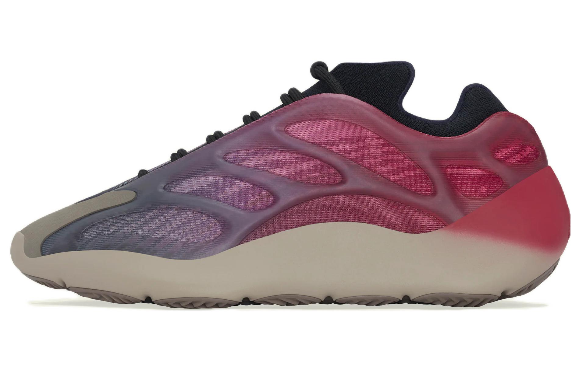 Yeezy 700 V3 Мужские Adidas Originals  Fade Carbon  GW1814 36