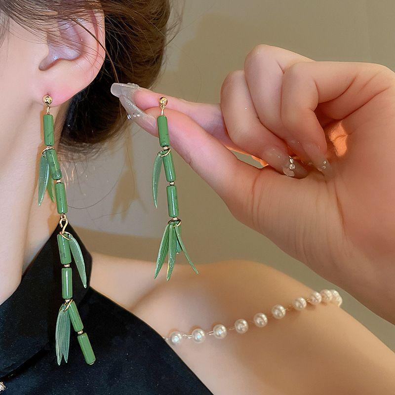 "Silver Needle Bamboo Fan Earrings: Butterfly Drop, Retro Fashion for Women"