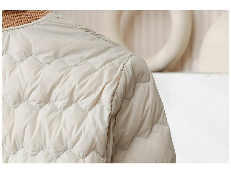 Women's Lightweight Down Jacket, Short Wave Pattern, Convertible Round/V-Neck, Warm for Autumn/Winter