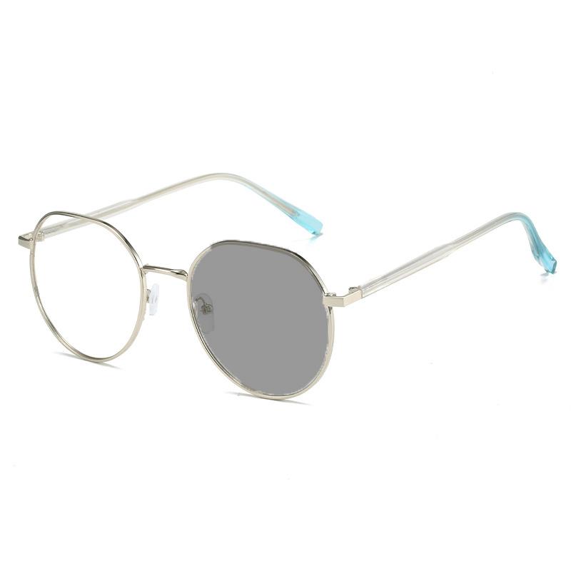 Trendy Anti Blue Light Glasses Women Retro Round Metal Frame Blue Rays Blocking Photochromic Eyewear