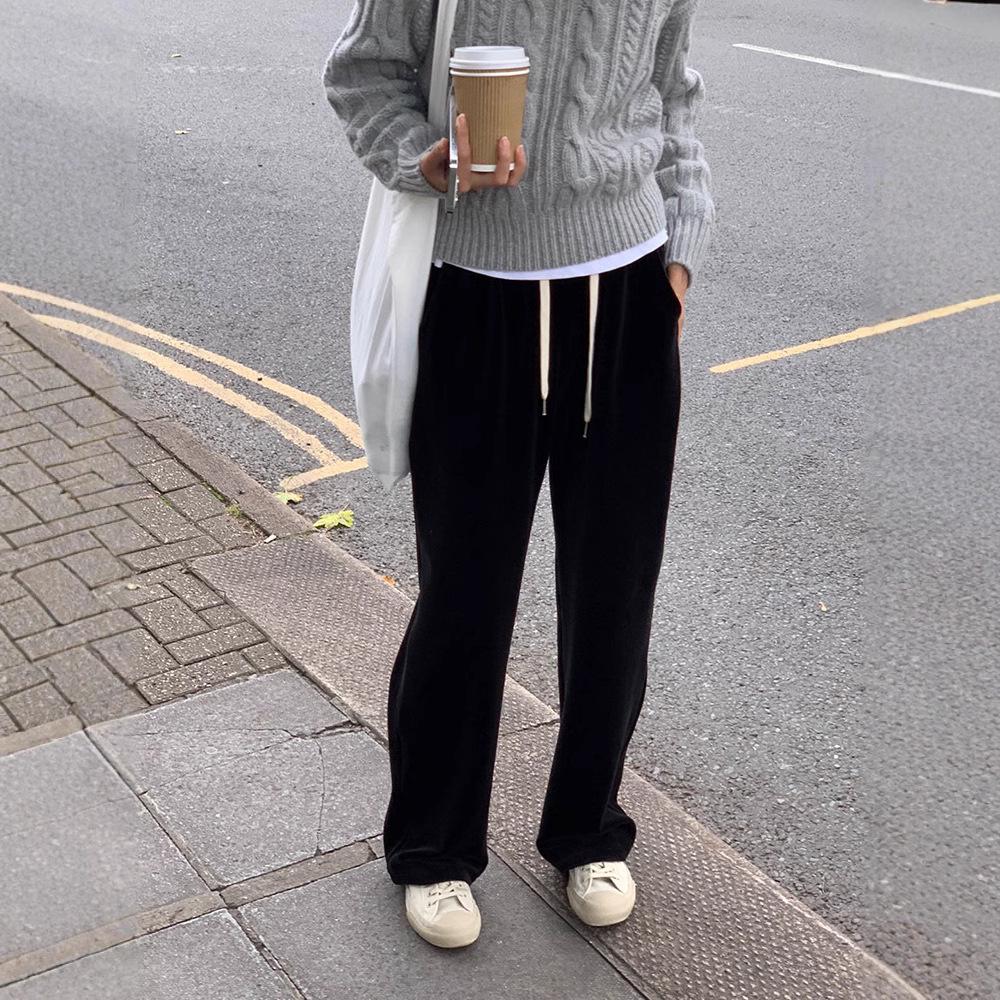 Women's Autumn Velvet Casual Sweatpants - Straight Fit Trousers for Fall and Winter