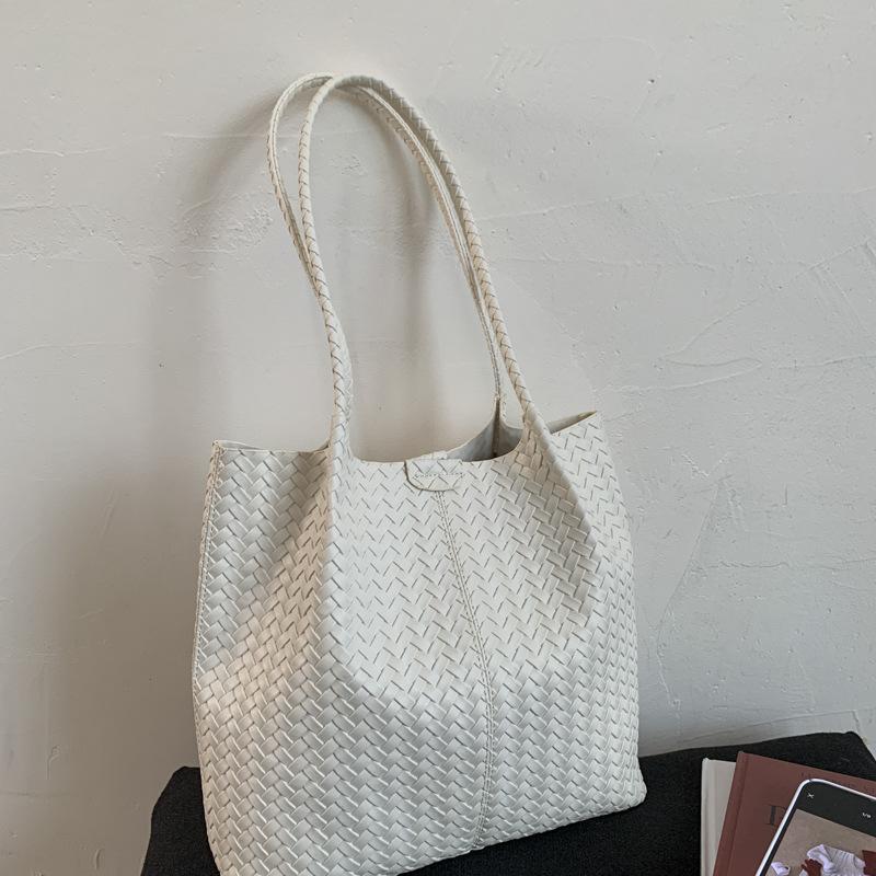 Fashionable Large Bag for Women Commuter Single-shoulder Bag Large-capacity Textured Tote Bag