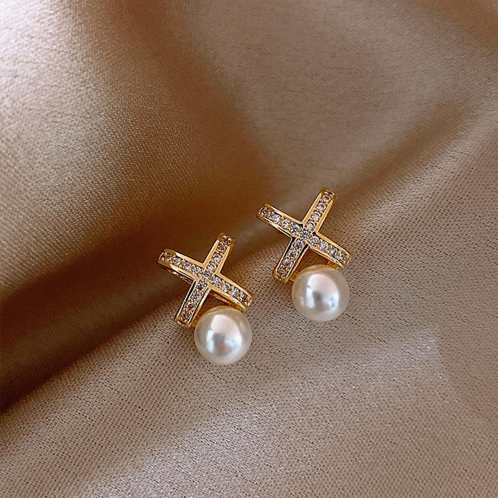 Boucles d'oreilles clous Petite Perle Aiguille Argent Tempérament Haut de gamme Géométriques Boucles d'oreilles pour Trou d'oreille Mignonnes Serties de Diamants Boucles d'oreilles Personnalisées