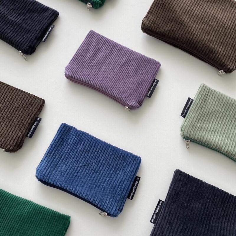 

Golden Pouch M size (14 colors) 3. Carol M