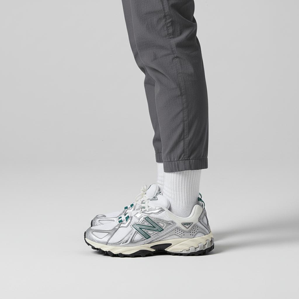 New Balance 610 Silver Reflection Unisex Sneakers Silver-Metallic Vintage-Teal ML610TAE