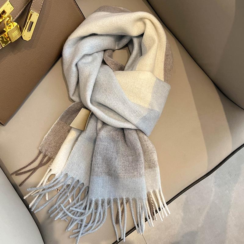 New pure wool plaid scarf British men and women couples winter warm double-sided fringed high-end scarf