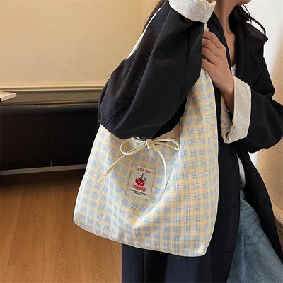 Kariert kontrastfarben klein frisch weiblich große Kapazität Student Pendler Tragetasche Polyester vielseitig lässige Schultertasche