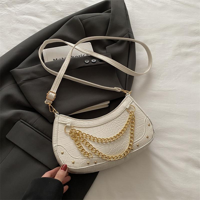 This year, the popular women's chain shoulder women's bag 2025 new Korean version of the versatile foreign style fashion shoulder underarm women's bag