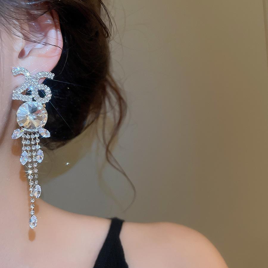 Silver Needle French Court Style Geometric Tassel Earrings with Zircon - High-End, Luxurious, Fashionable, Exquisite Stud Ear Jewelry.