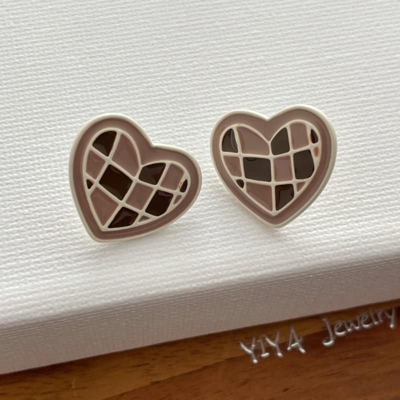 INS Stylish Statement Earrings For Women Multi Color Gridiron Plaid Enamel Metal Heart Shape Stud Casual Daily Fashion Jewelry