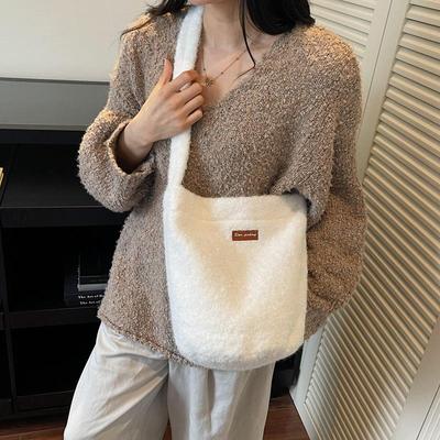 2025 Retro-Style Plush Bucket Bag: Women's Large Capacity Autumn/Winter Soft Furry Commuter Crossbody Bag