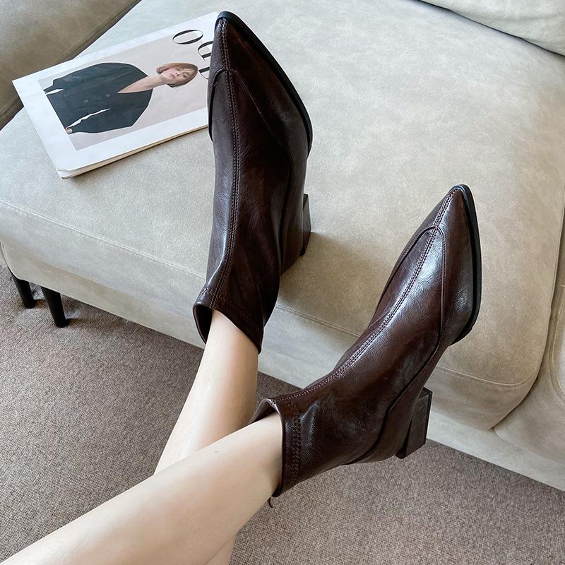 6810-1 French Pointed Short Boots Women's 2025 New Autumn and Winter Single Boots Fashion Thick Heel Thin Boots Martin Boots