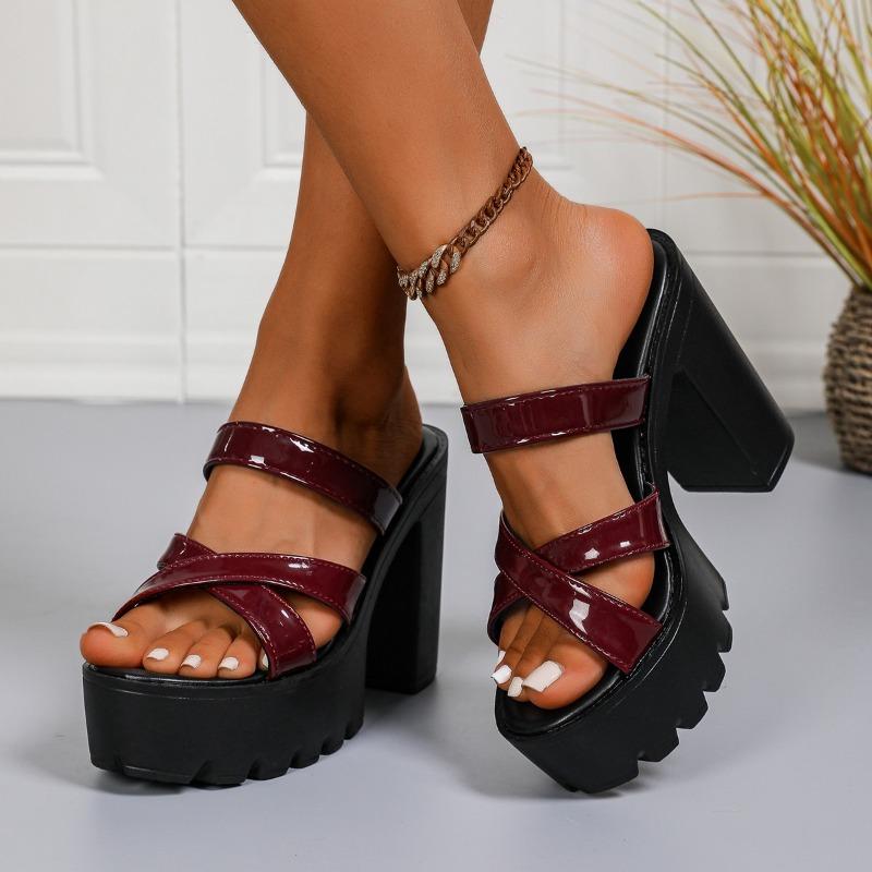 Fashion Outside Platform Slippers Women's Summer New Round Toe Open Toe Cross with Platform One-slip Wear-resistant High Heels