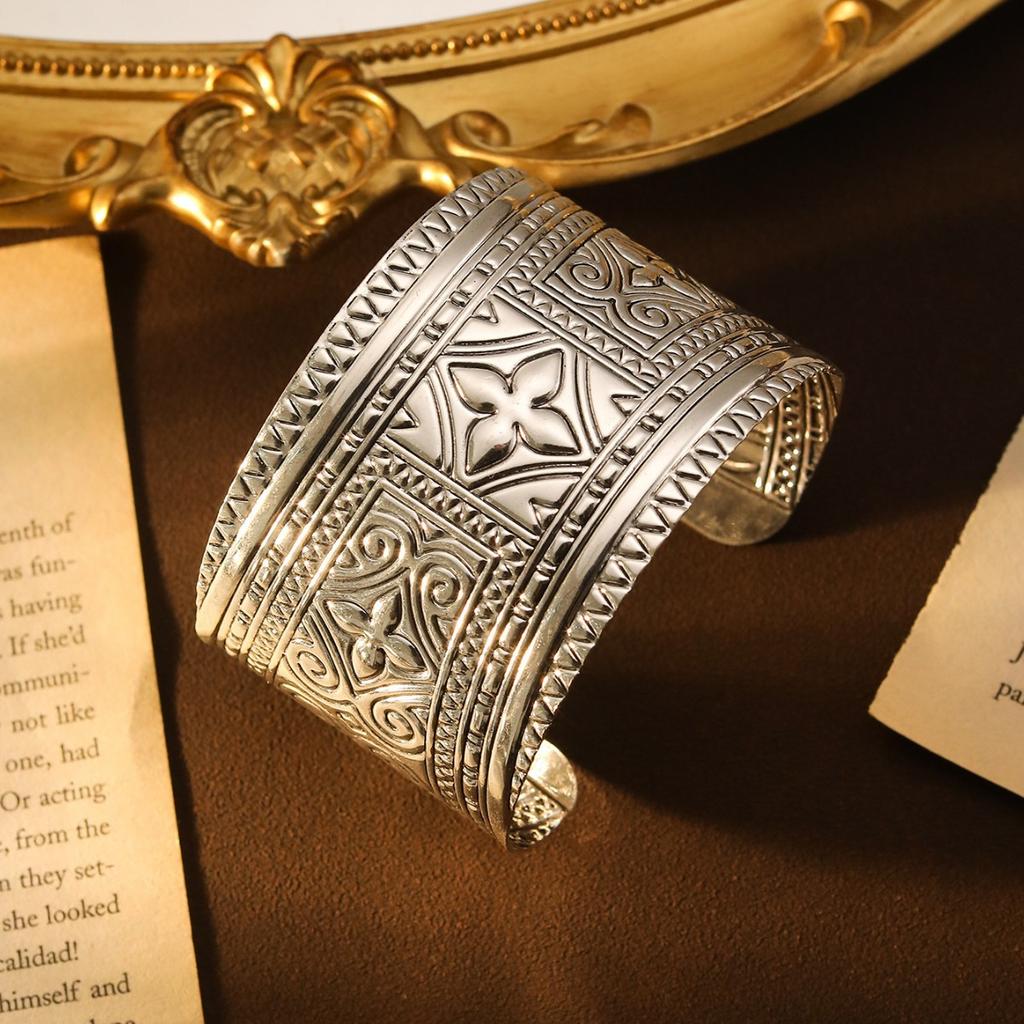 Bohemian Ethnic Style Tibetan Bracelet, High-end Ancient Silver Open Bracelet, Personalized Trendy Cool Arm Ring Jewelry.