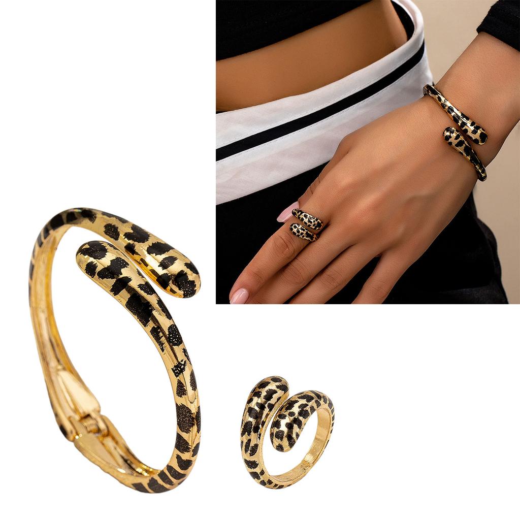 Stylish Leopard Pattern Jewelry Set Adjustable Open Bracelet and Ring Handmade Accessories for Fashion Enthusiasts