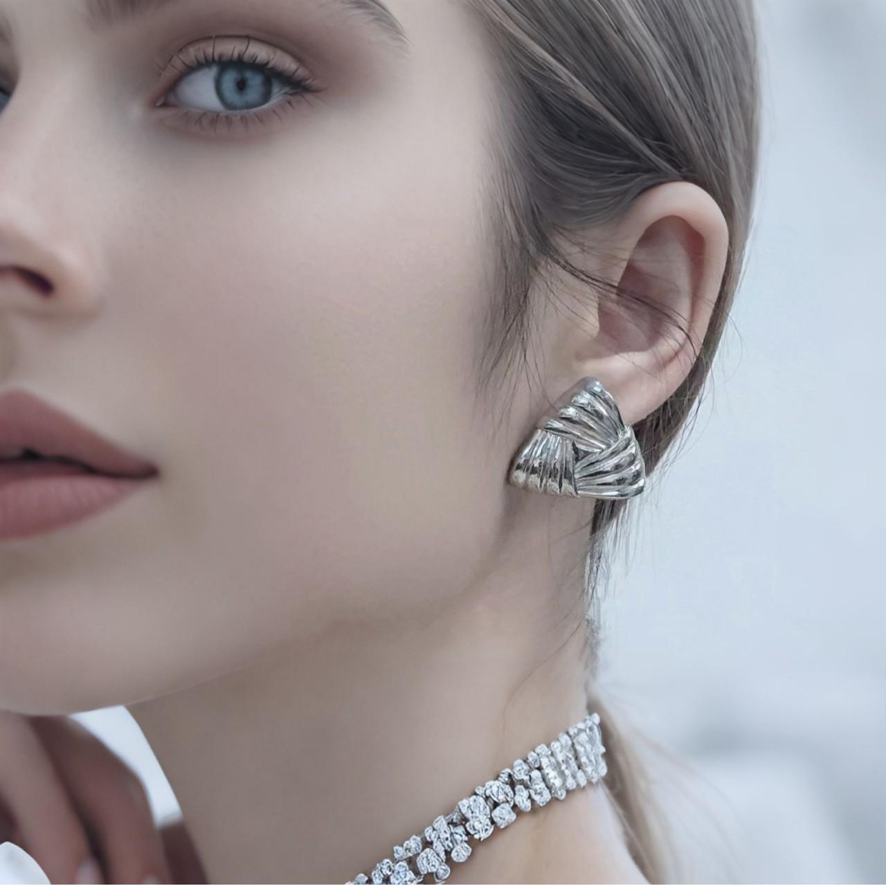 

Exaggerated Irregular Fashion Earrings - Stylish and Versatile золотой