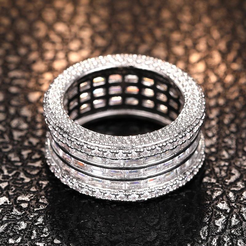 2026 Personalized New Inlaid Zircon Ring Fashion Full Diamond Light Luxury Popular Geometry Engagement Zircon Accessories