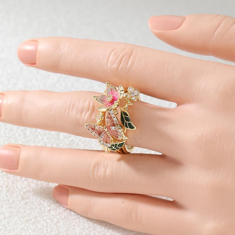 Aesthetic Flower Butterfly Delicate Vintage Rings for Women Elegant Charm Synthetic Zirconia Wedding Banquet Jewelry Accessories