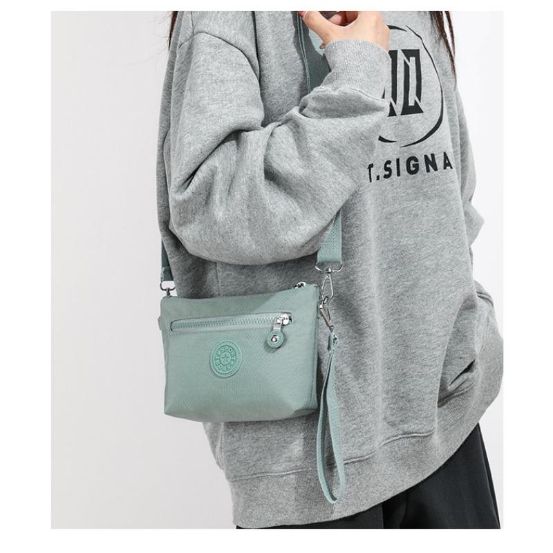 Minimalist Casual Coin Purse Fashion Lightweight Outdoor Commuter Nylon Shoulder Bag