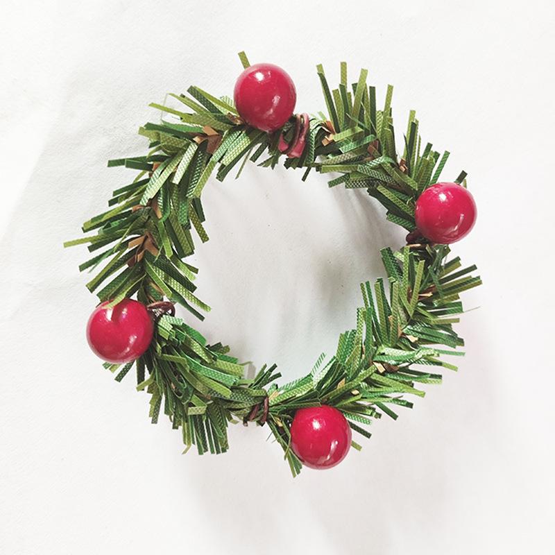 

Red Berry Pine Needle Christmas Napkin Ring for Home & Hotel Decor Wreath (Outer Diameter 7-8cm, Inner Diameter ~4cm)