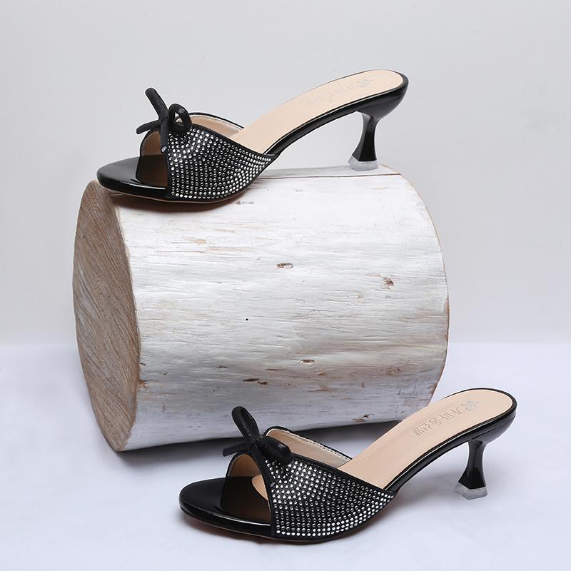 Fashion Bow Crystal Mid Heels Women Slippers Designer Luxury Woman Shoes Fashion Flip Flops 2025 New Summer Dress Party Sandalias Mujer