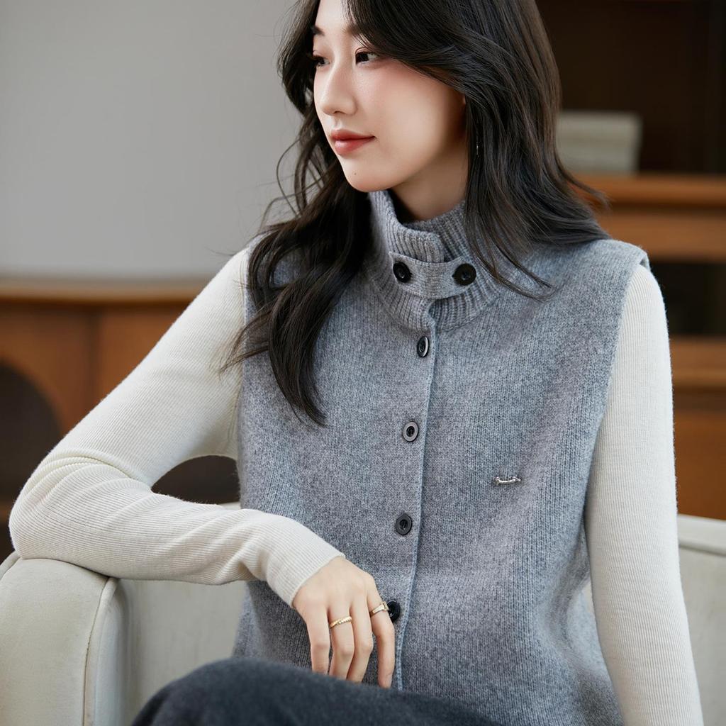 Women's 100% Cashmere Button-Up Vest, Thickened High-Neck Cardigan Sweater, Ideal for Layering As Outerwear Wool Knitwear