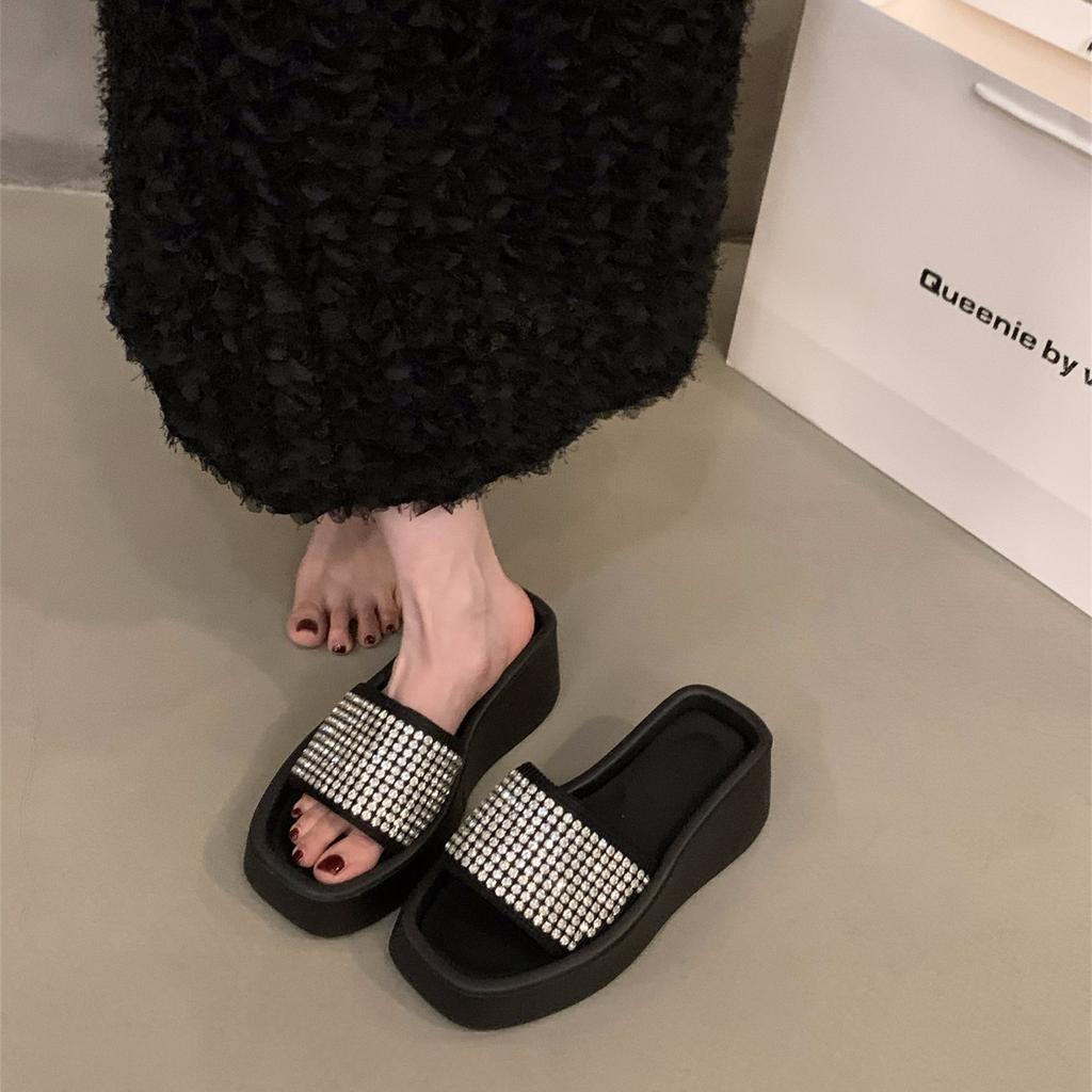 Muffin thick-soled high-end rhinestone slippers women's shoes 2025 new summer sandals heightening sandals