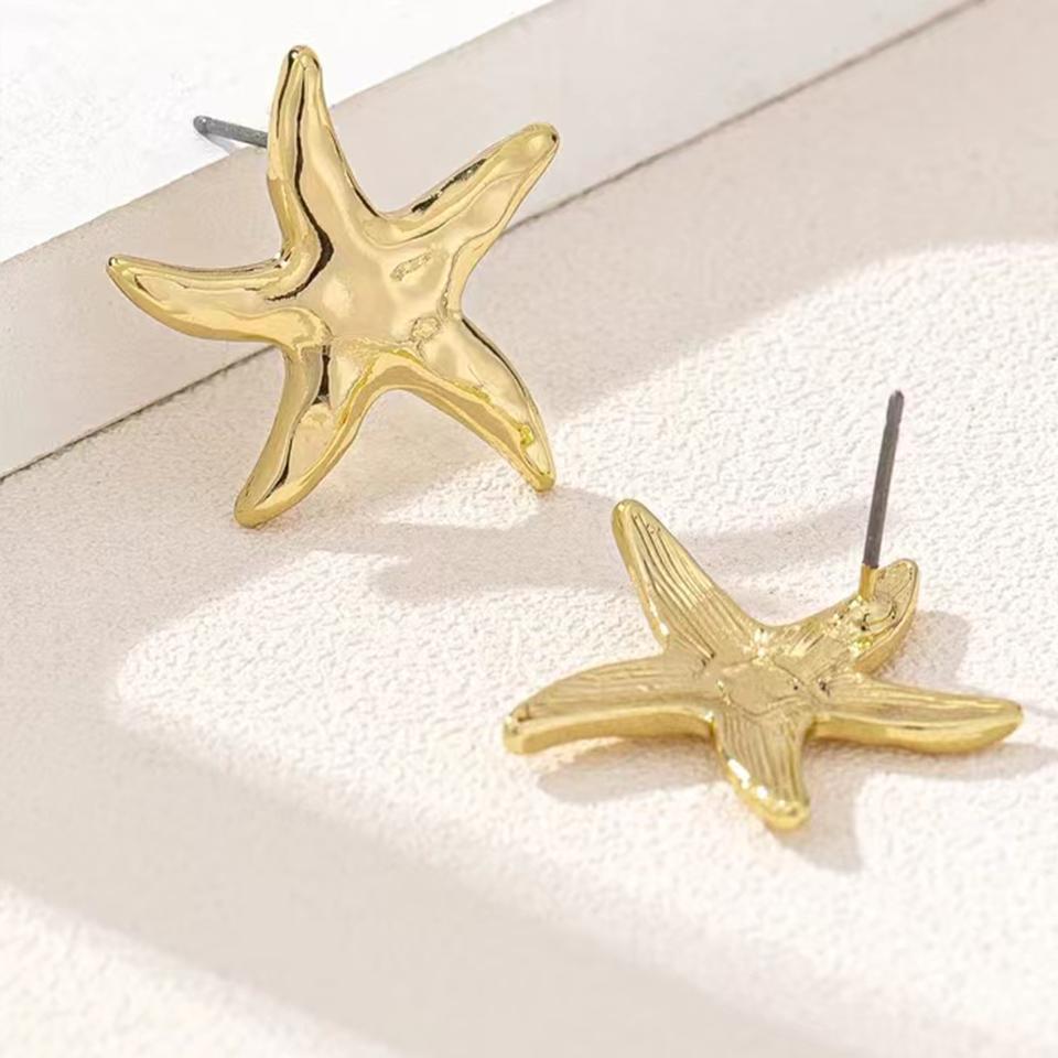 1 Pair of Fashion Temperament Casual Exquisite Starfish Stud Earrings For Women Ear Jewelry