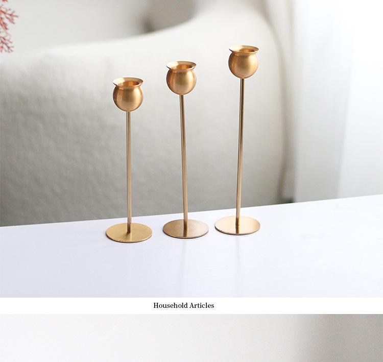 High-End French Metal Candle Holder: Elegant Single-Rod Design for Home Decor