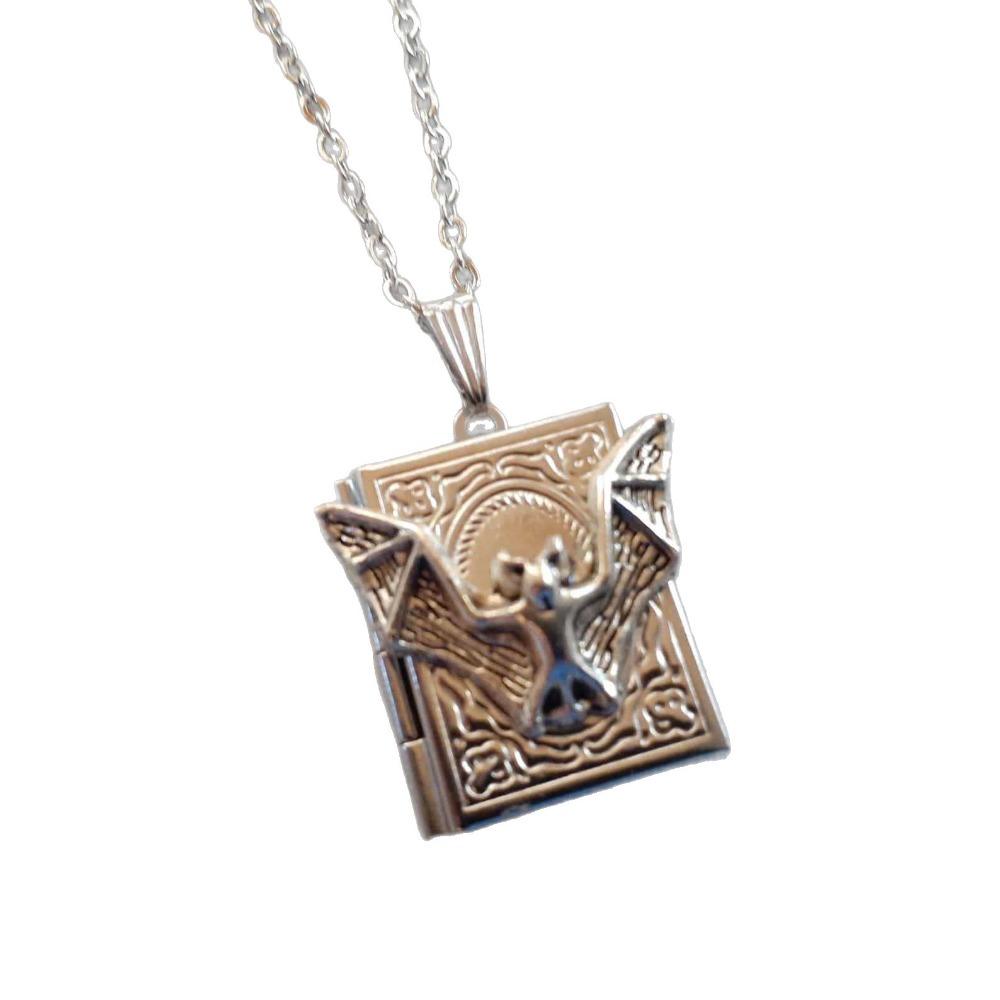 Gothic Punk Sliver Color Stereo Relief Bat Book Pendant Necklace for Men Women Halloween Party Vampire Witch Jewelry Accessory