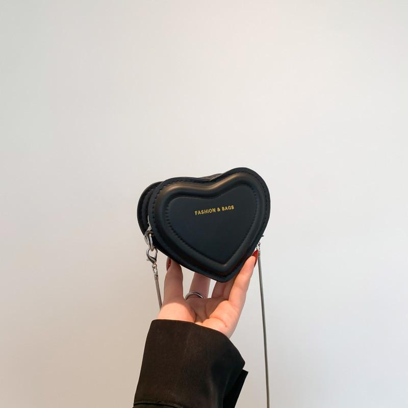 Chic Heart-shaped Crossbody Bag For Women Cute Small Trendy Everyday Purse