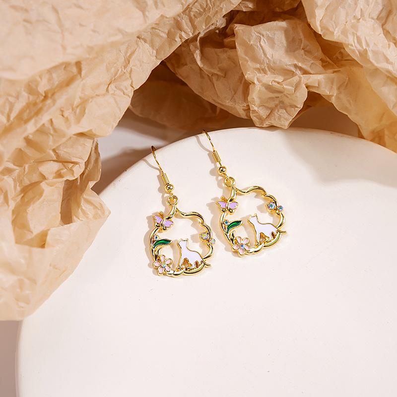 Cartoon Oil Drop Bow Cat Stud Earrings, French Cute Panda Earrings, Fashionable Personalized Diamond Earrings.