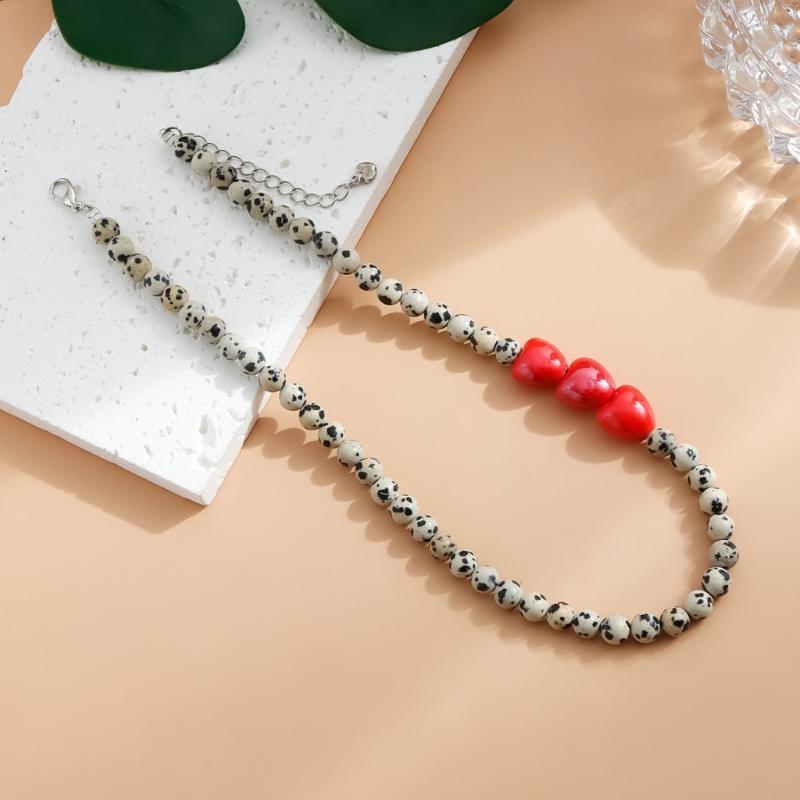 Mooie Rode Steen Hart Kralen Sleutelbeen Ketting Ketting Sieraden Stuk Geweldig Voor Het Combineren Met Verschillende Outfits