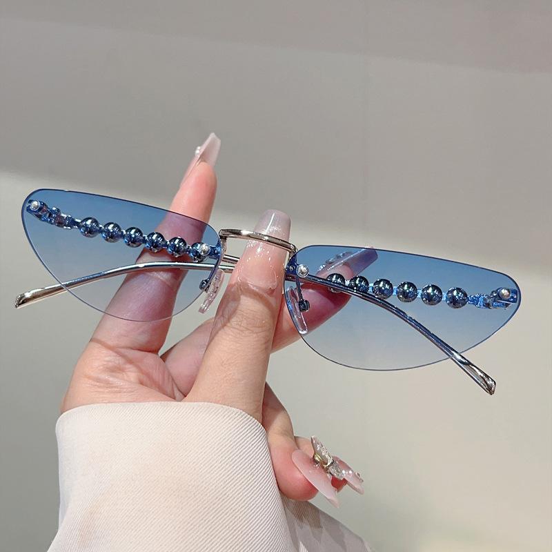 Vintage Triangle Cat Eye Sunglasses Women For Men Luxury Brand Designer Sun Glasses Punk Popular Rimless Pearl Eyeglasses